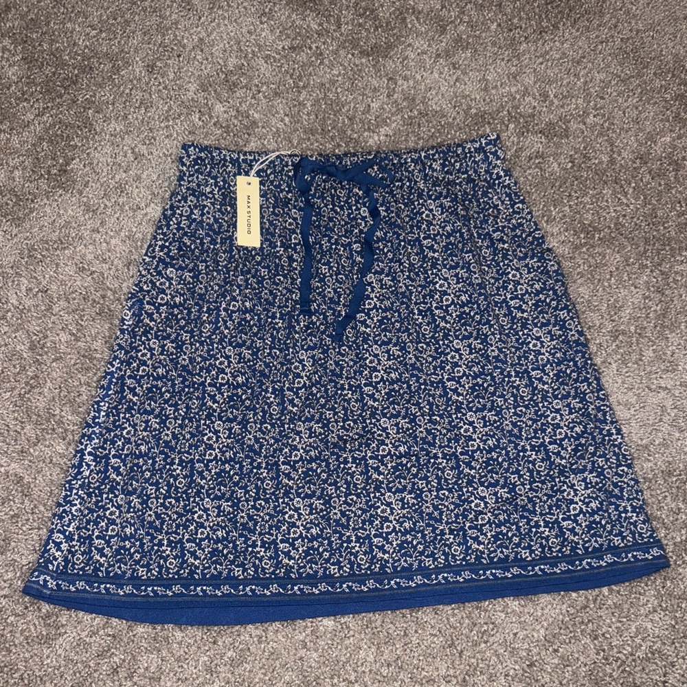 Max Studio Blue Floral Skirt